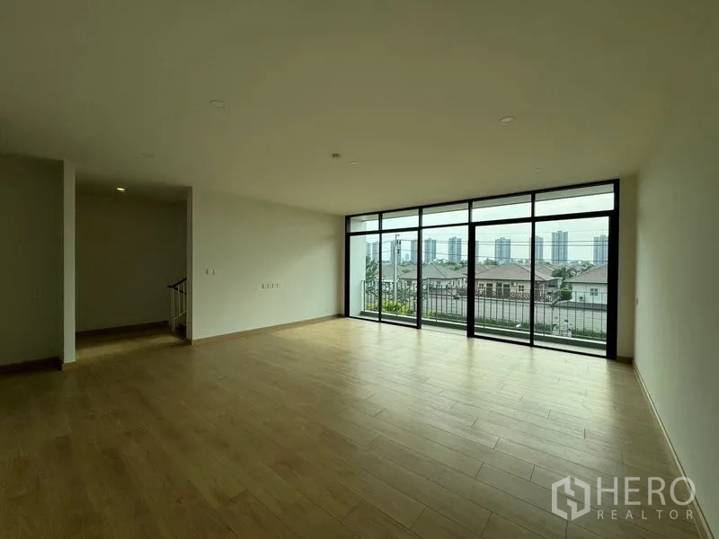 Home Office for rent in Pak Kret, Nonthaburi - Expansive upper-floor space with panoramic windows and skyline outlook