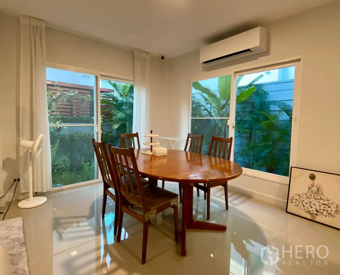 Property Image #18 for property HRE00208