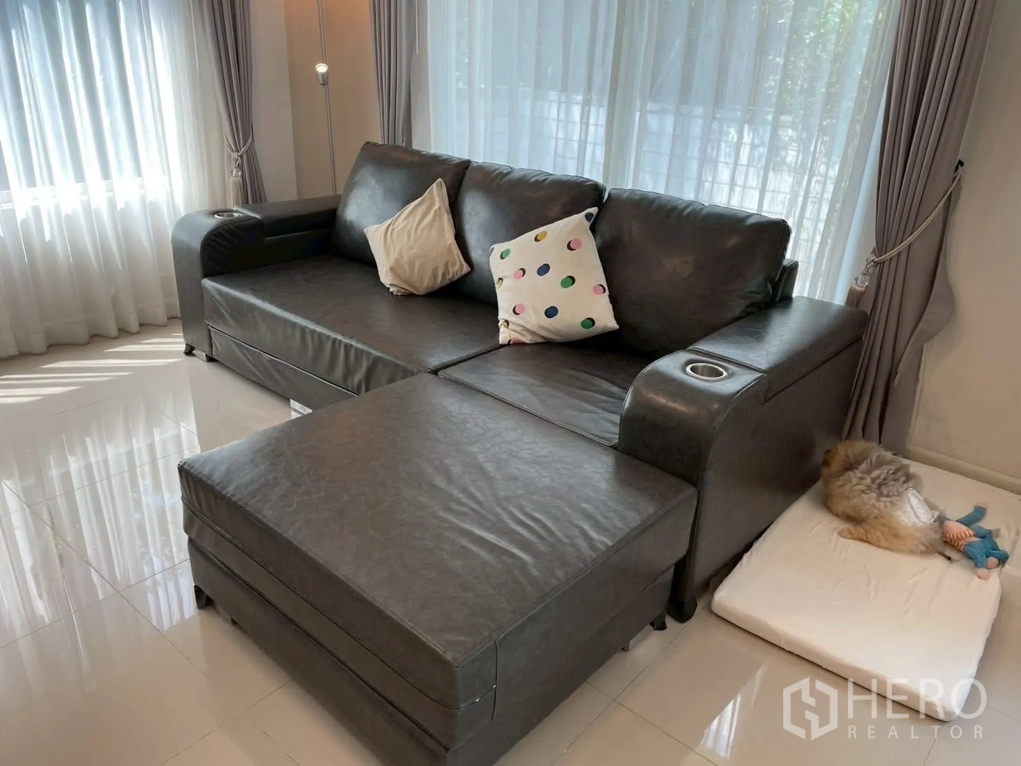 Property Image #24 for property HRE00892