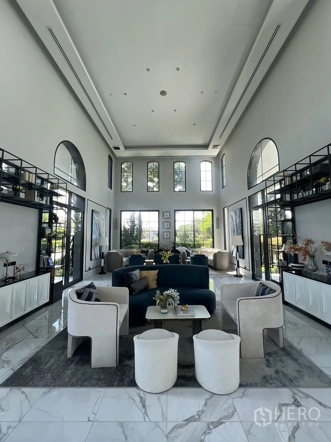 Detached House for rent or sale in Mueang Pathum Thani, Pathum Thani - Children’s playground with slide surrounded by landscaped lawn.