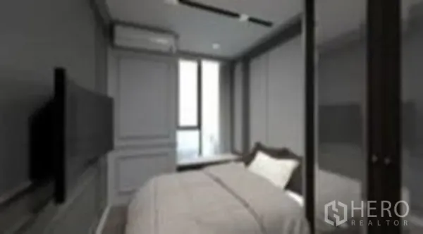 คอนโด ขายในPhra Khanong, Bangkok - ห้องนอนอบอุ่น มีทีวีติดผนัง ตู้เสื้อผ้า และหน้าต่างรับแสงธรรมชาติ