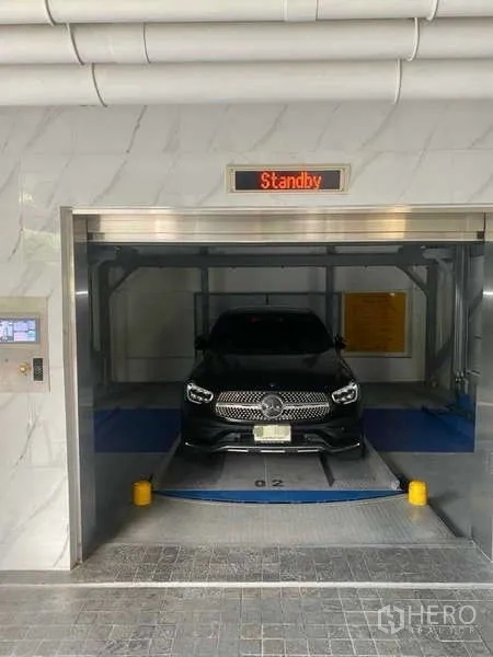 คอนโด ขาย - ระบบที่จอดรถอัตโนมัติพร้อมรถบนแท่นหมุน