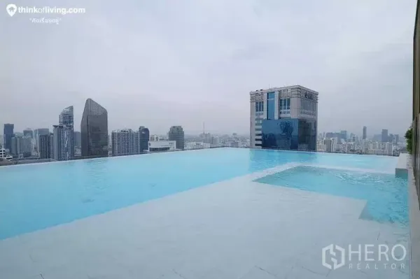 Condominium for rent in Watthana, Bangkok - Rooftop infinity pool with panoramic Bangkok skyline views