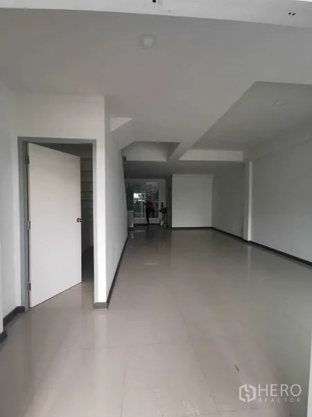 Home Office for rent or sale - Ground-floor open plan area with tile flooring and white walls.