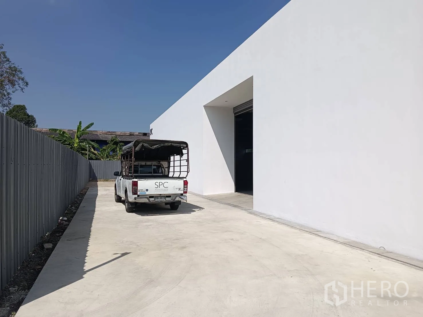 Property Image #5 for property HRE00343