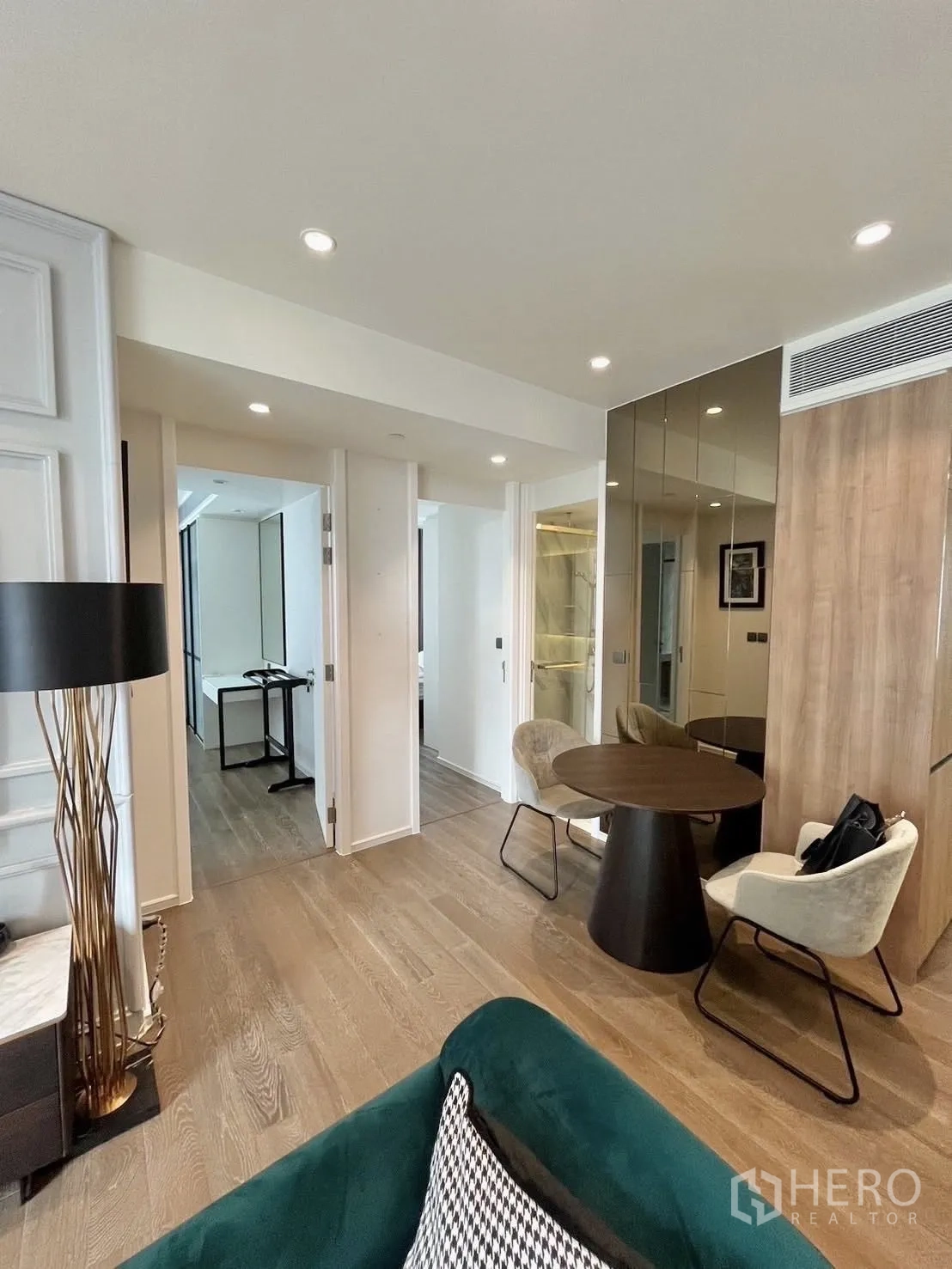 Property Image #2 for property HRE00719