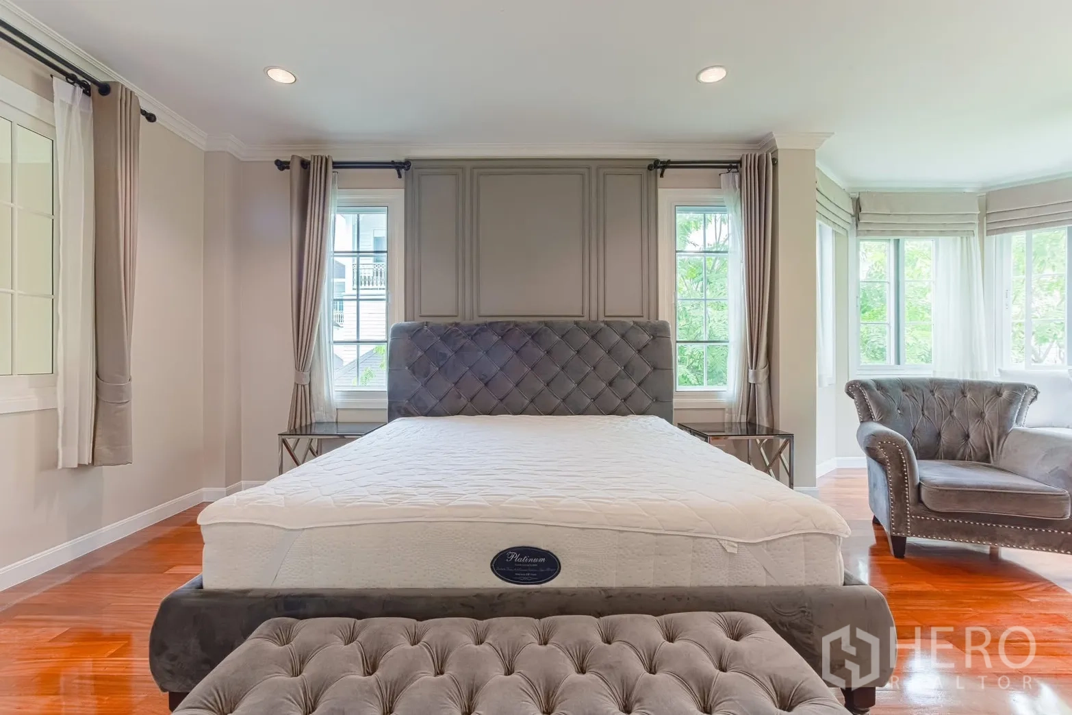 Property Image #25 for property HRE00304