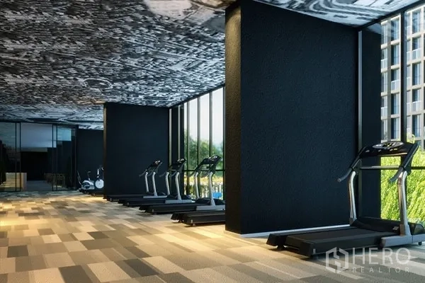 คอนโด ให้เช่าในPathum Wan, Bangkok - ห้องฟิตเนสพร้อมลู่วิ่งและกระจกบานใหญ่