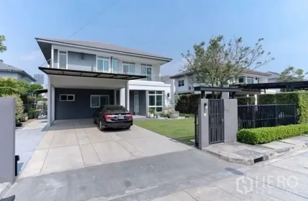 Detached House for rent in Bang Phli, Samut Prakan - Modern two-storey detached house with carport and lawn in Mantana Bangna KM.7, Bang Phli.