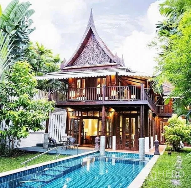 บ้าน ให้เช่าในBang Na, Bangkok - ภายนอกบ้านไม้สักไทยหลังคาจั่วแกะสลัก พร้อมสระว่ายน้ำส่วนตัว