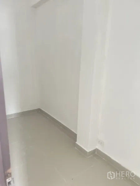 Property Image #13 for property BRE25845