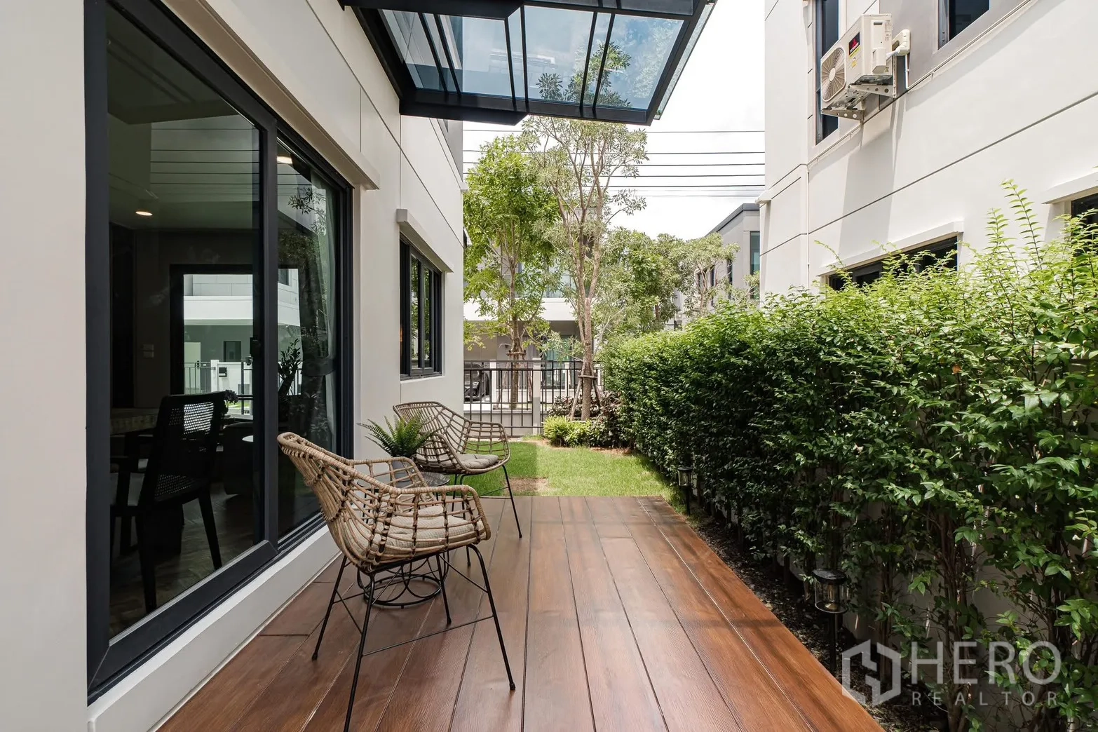 Property Image #24 for property HRE01263
