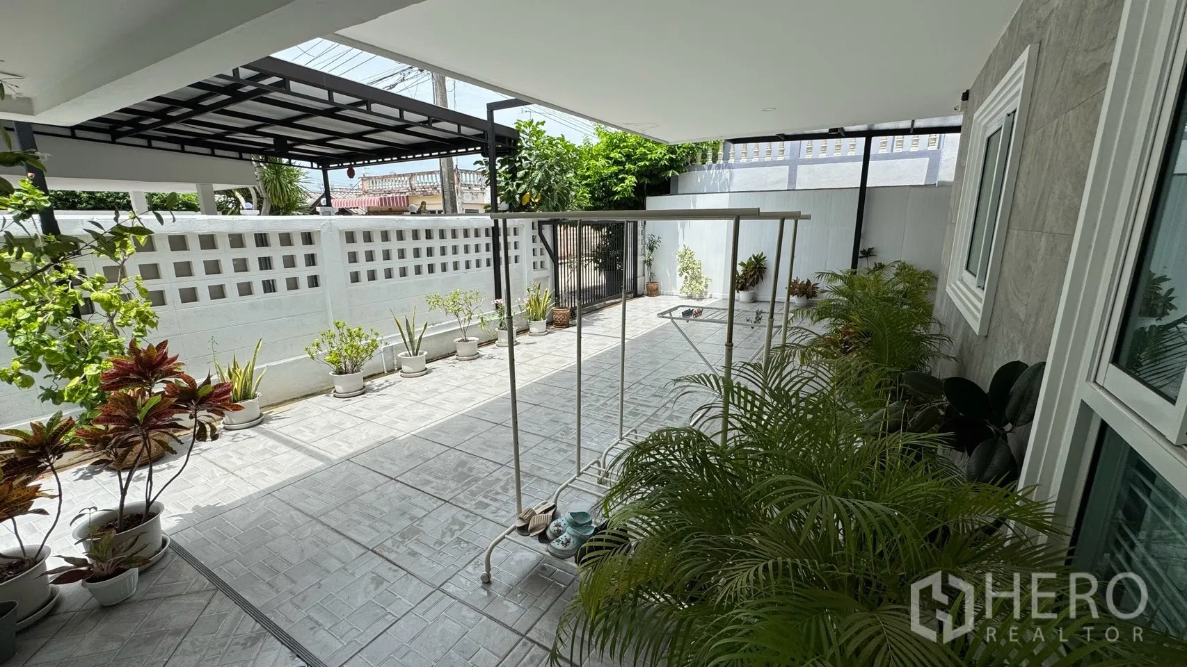 Property Image #26 for property HRE01332
