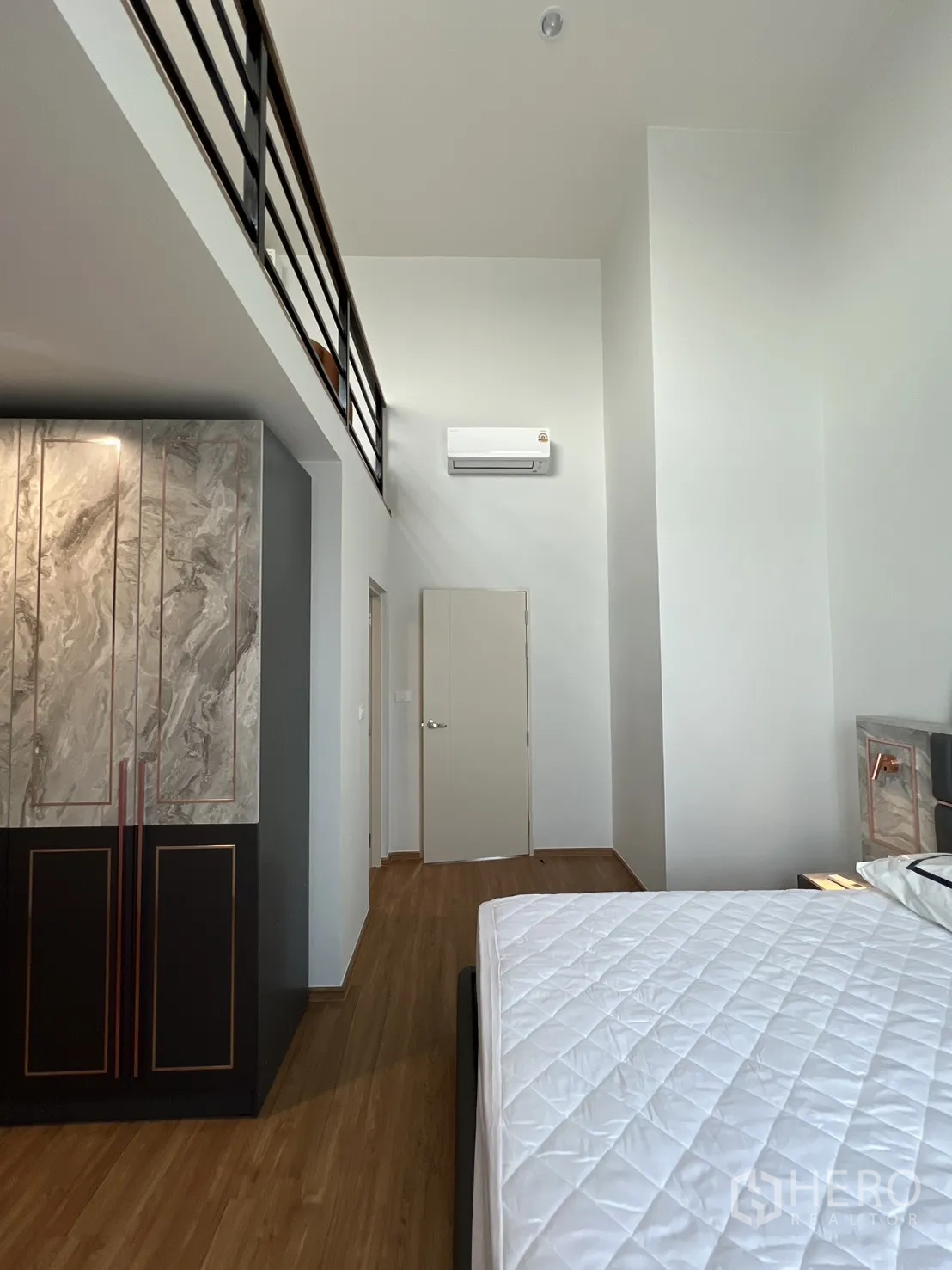 Property Image #31 for property HRE00412