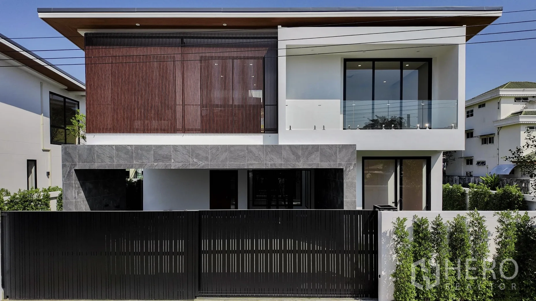 Property Image #2 for property HRE00717