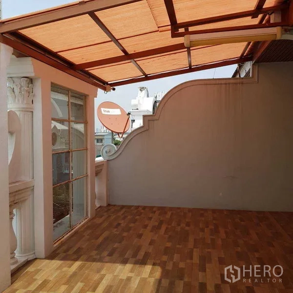 Home Office for rent in Watthana, Bangkok - Partially covered terrace with satellite dish and city outlook.