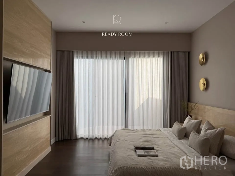 Property Image #18 for property HRE00274