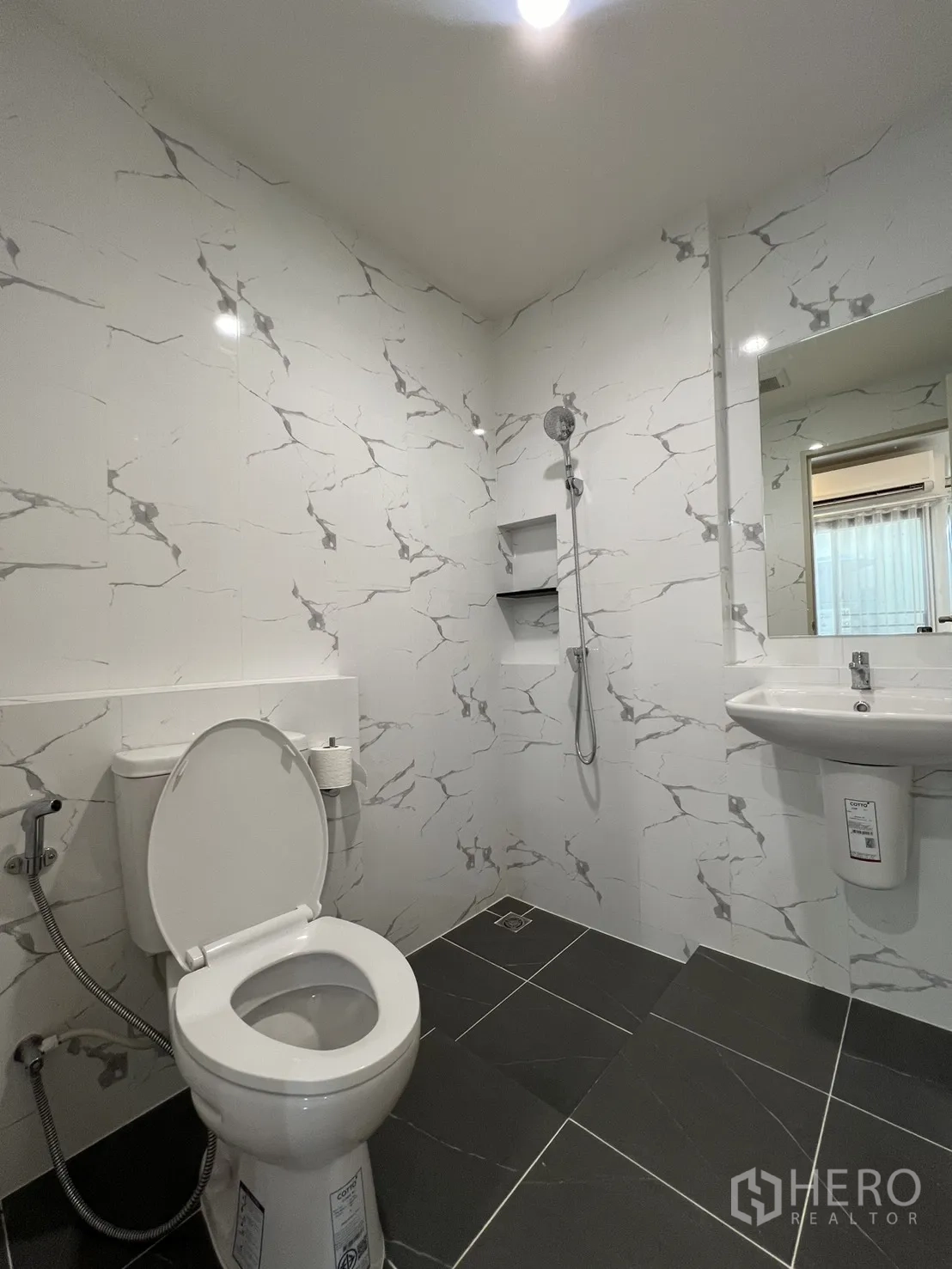 Property Image #23 for property HRE00409