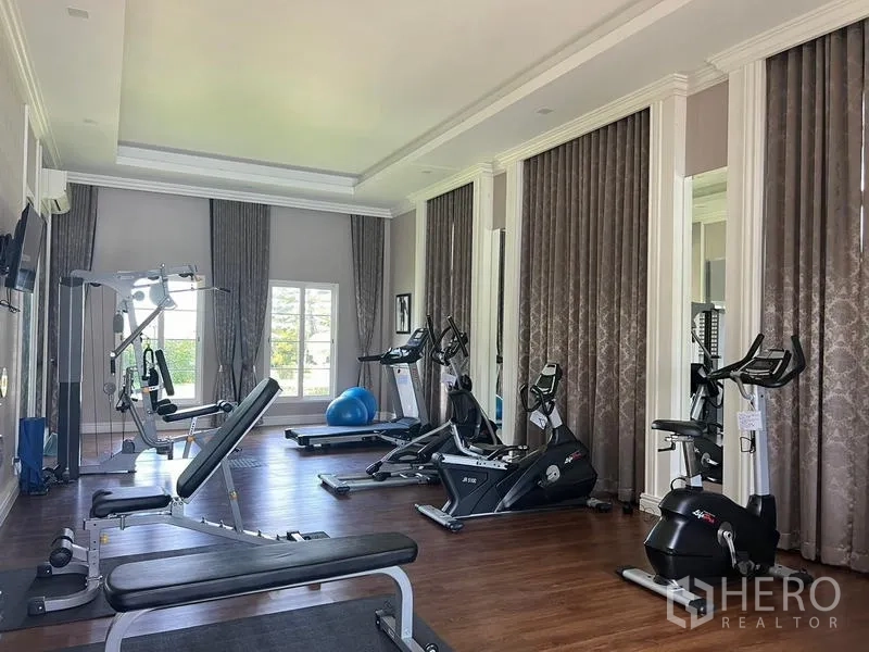 Detached House for rent or sale - Clubhouse fitness room with cardio and weight equipment.