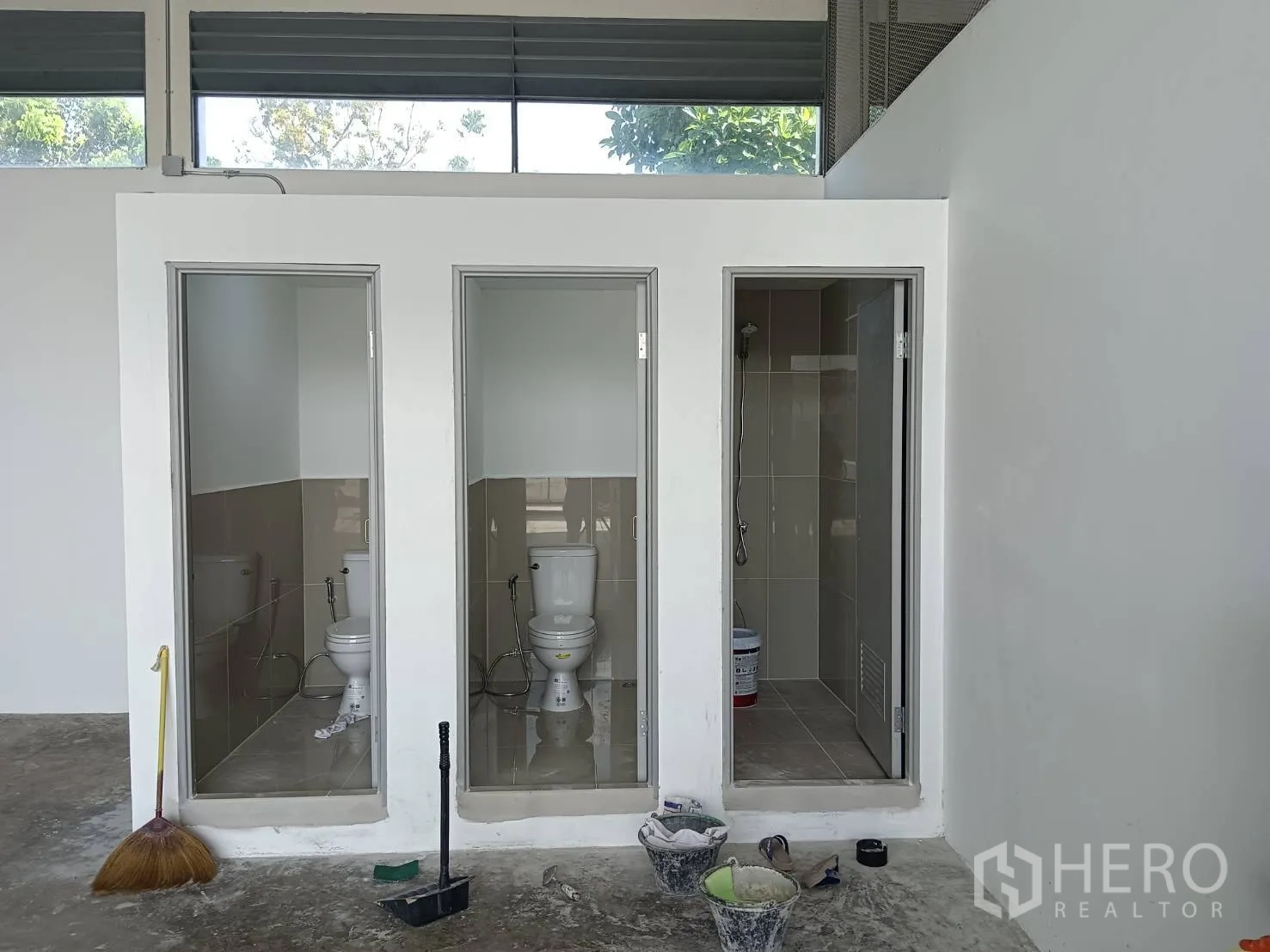 Property Image #6 for property HRE00343