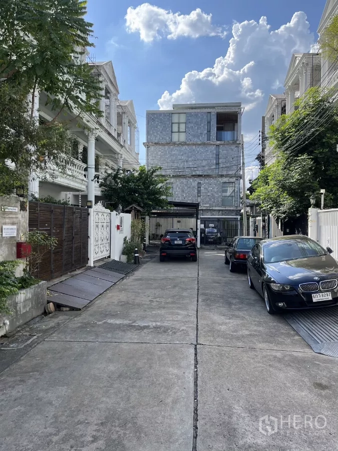 Home Office for rent - Quiet cul‑de‑sac street view leading to the gated property