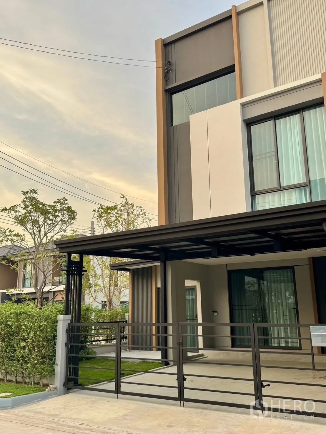 Property Image #26 for property HRE00251