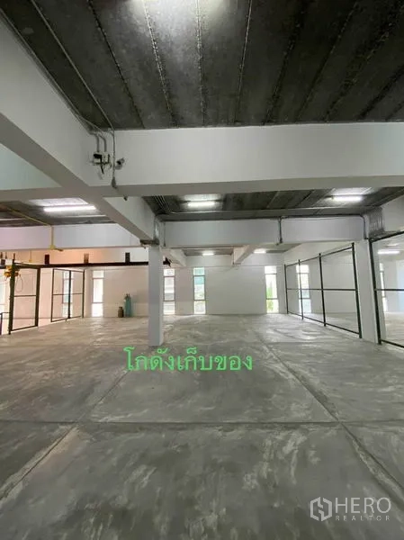 สำนักงานที่บ้าน ให้เช่าในBangkok Noi, Bangkok - ห้องชั้นบนเชื่อมสู่เทอเรซกว้าง มองเห็นวิวเมือง