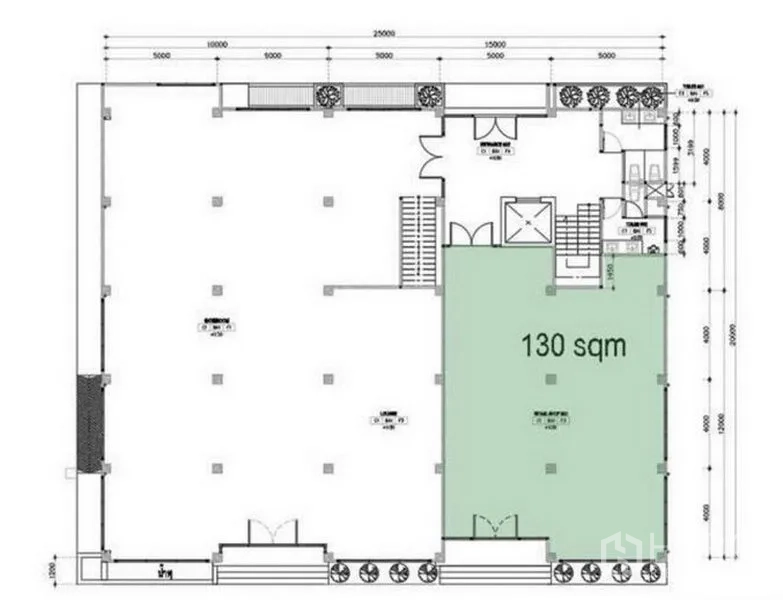 พื้นที่ขายปลีก ให้เช่าในLat Krabang, Bangkok - ผังชั้นแสดงยูนิตค้าปลีกขนาด 130 ตร.ม. บนชั้นล่าง