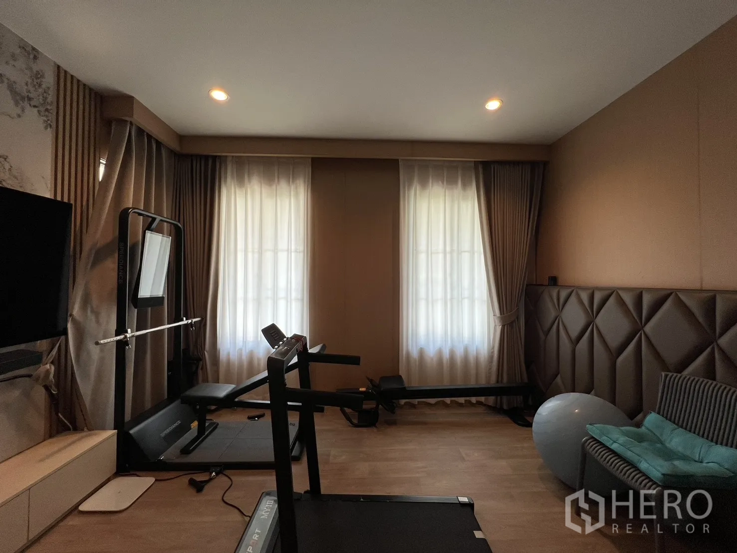 Detached House for rent or sale in Mueang Pathum Thani, Pathum Thani - Bathroom with grey tiles, glass shower and modern fittings.