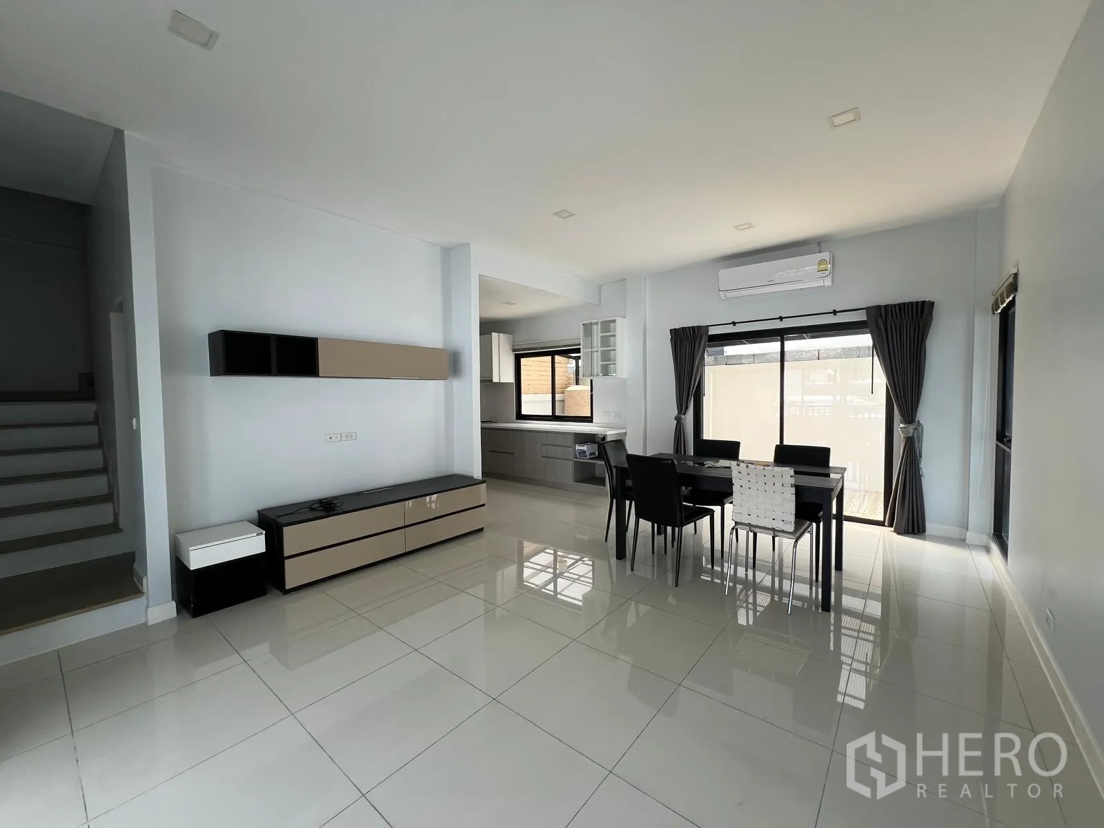 Property Image #18 for property BRE6304