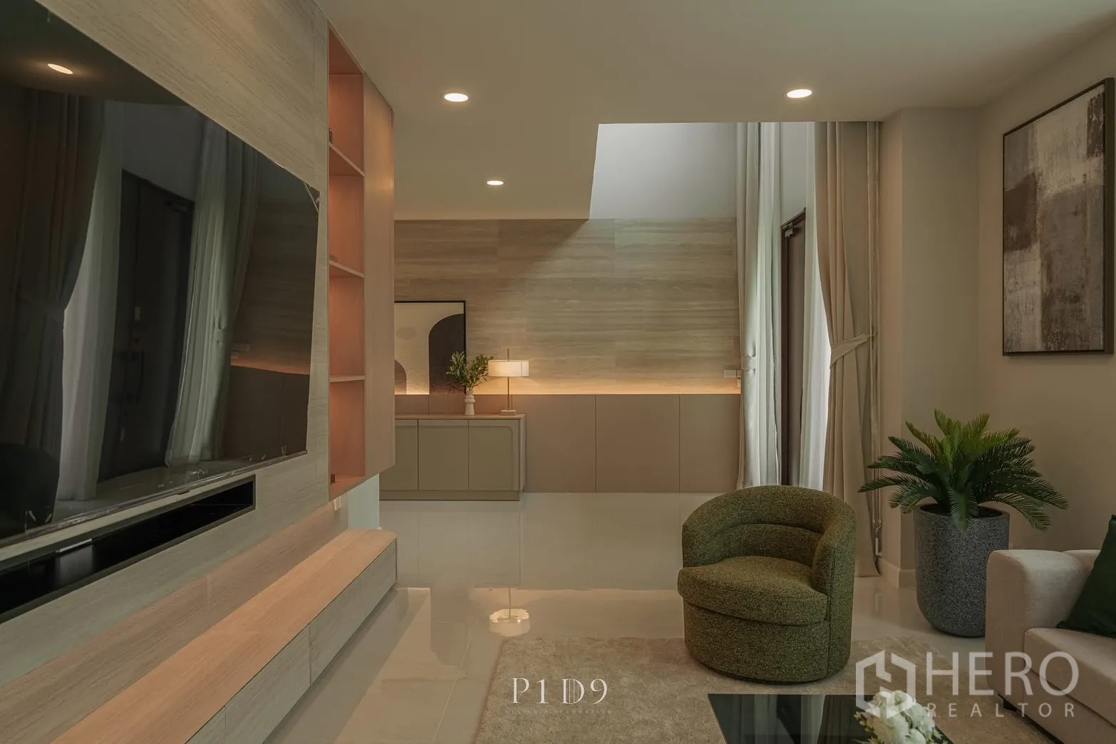 Property Image #20 for property HRE00977