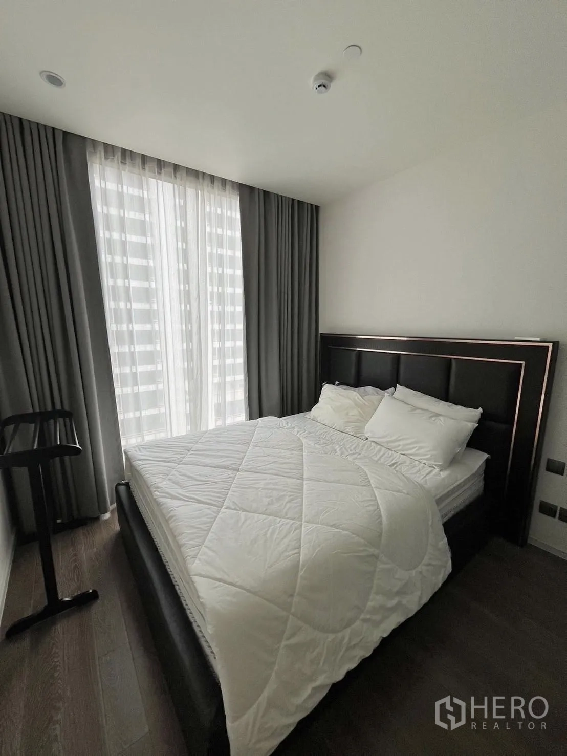 Property Image #1 for property HRE00719