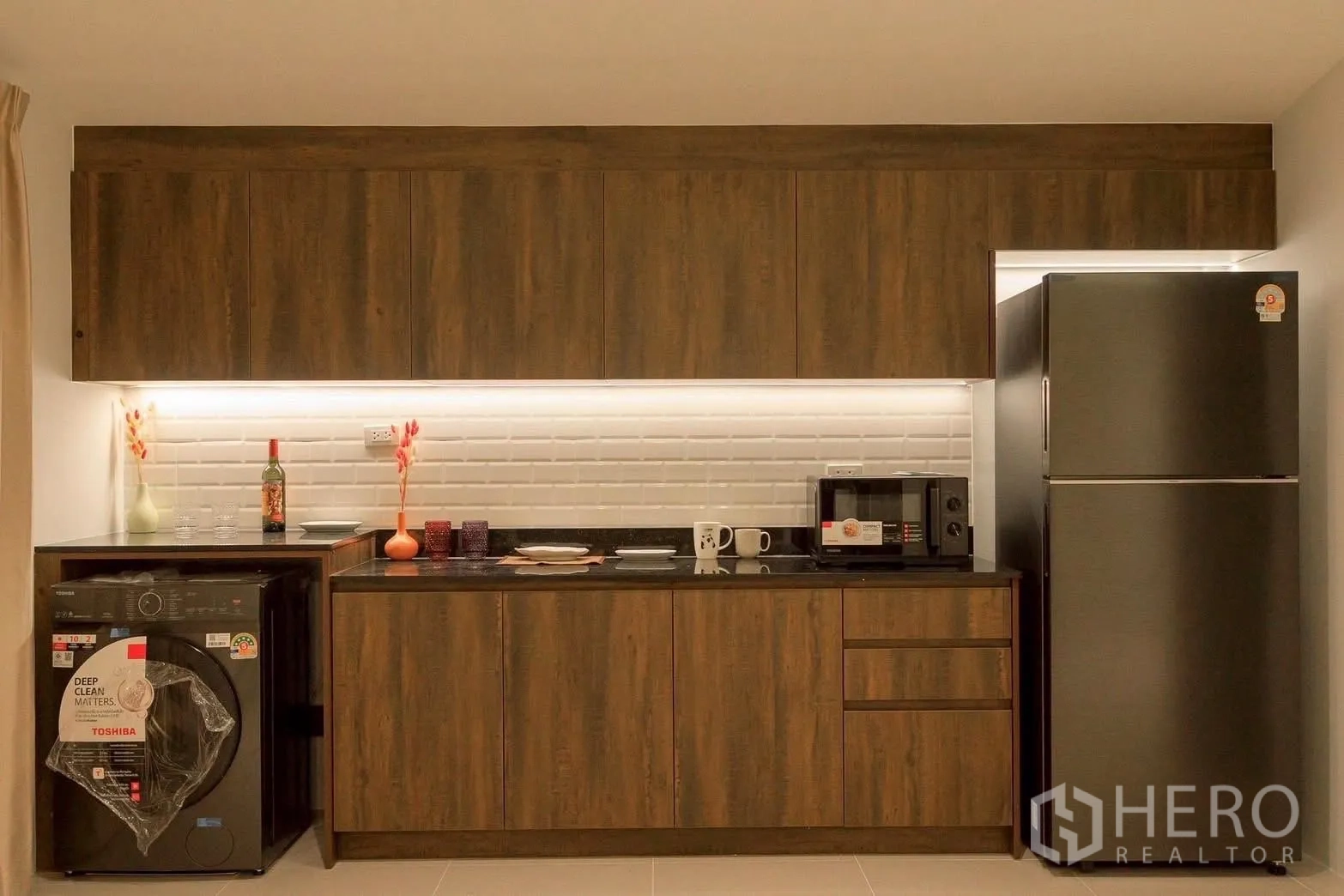 Property Image #17 for property HRE00251