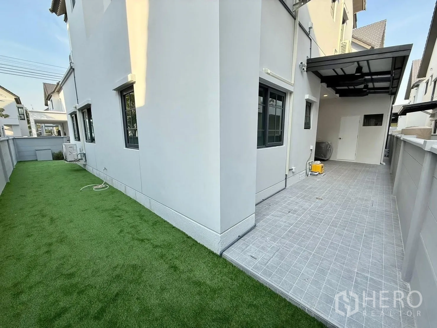 Property Image #15 for property HRE00374